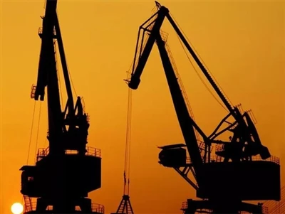 Cómo evitar que las grúas de muelle mastiquen los rieles